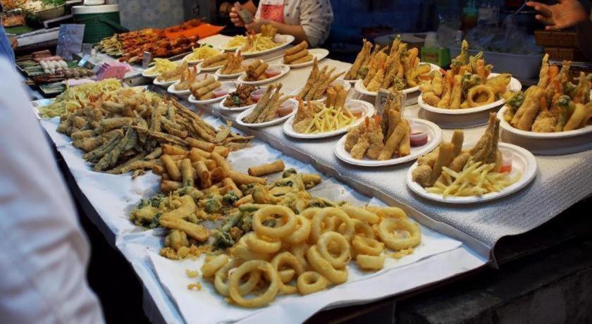 Croissant Hotel And Cafe 치앙라이 외부 사진